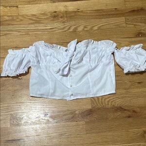 PrettyLittleThing White Ruffled Puff Sleeve Crop Top